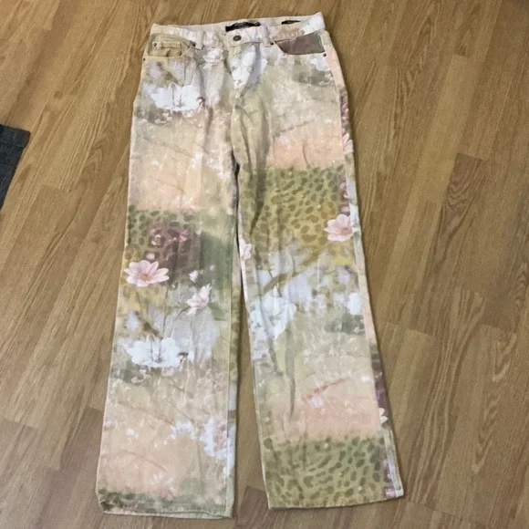 Jaded London Floral Patchwork Flare Jeans - Picture 10 of 10